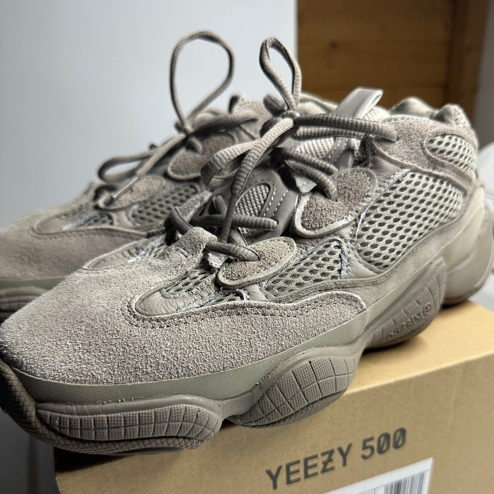 Yeezy 500 'Ash Grey' size US 8